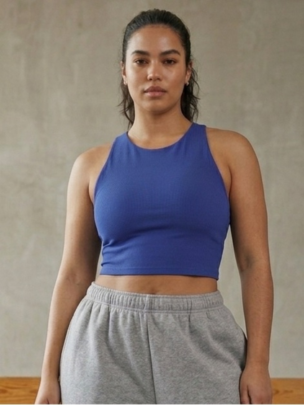 Champion Ribbed Crop Tank Top blue. Large   Built in a
Bra